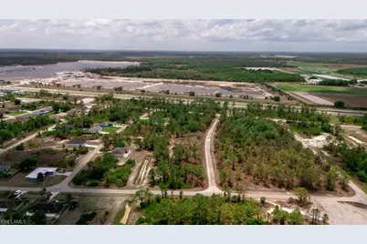 719 Almelia St E, Lehigh Acres, FL 33974 - Photo 6