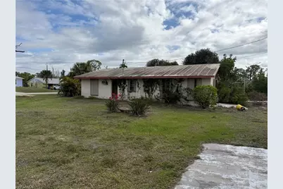 3677 Tangerine Dr, Saint James City, FL 33956 - Photo 4