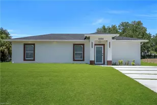 2604 51st St SW, Lehigh Acres, FL 33976 - Photo 2