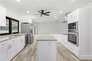 1402 Jefferson Ave, Lehigh Acres, FL 33972 - Photo 8