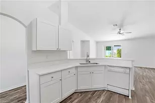 2004 NE 5th Terrace, Cape Coral, FL 33909 - Photo 16