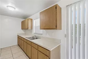4913 Viceroy St, Cape Coral, FL 33904 - Photo 10