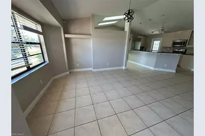 210 SE 4th St, Cape Coral, FL 33990 - Photo 4