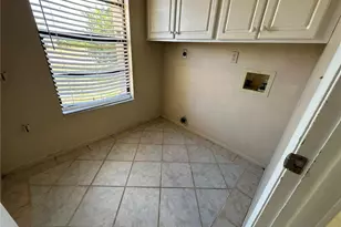 210 SE 4th St, Cape Coral, FL 33990 - Photo 10