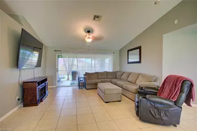 26 NE 8th Ter, Cape Coral, FL 33909 - Photo 4