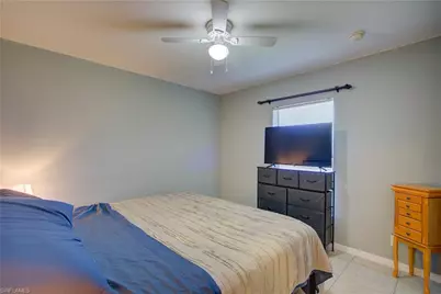 26 NE 8th Ter, Cape Coral, FL 33909 - Photo 14