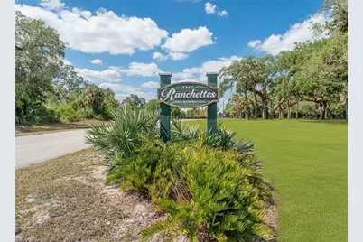 1589 Frontier Cir, Labelle, FL 33935 - Photo 8