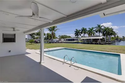 5259 Willow Ct, Cape Coral, FL 33904 - Photo 4