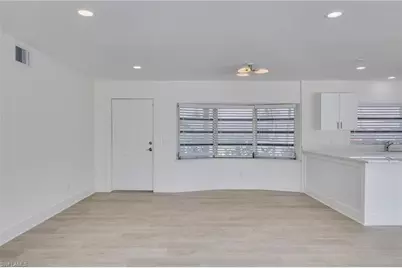 5259 Willow Ct, Cape Coral, FL 33904 - Photo 8
