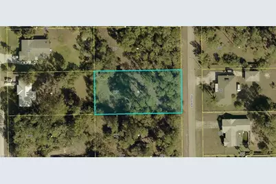205 Robert Ave, Lehigh Acres, FL 33936 - Photo 4