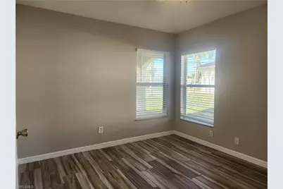527 Hancock Bridge Pkwy, Cape Coral, FL 33990 - Photo 8