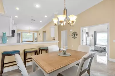10391 McArthur Palm Ln #2621, Fort Myers, FL 33966 - Photo 16