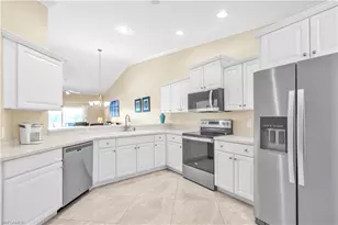 10391 McArthur Palm Ln, Fort Myers, FL 33966 - Photo 10