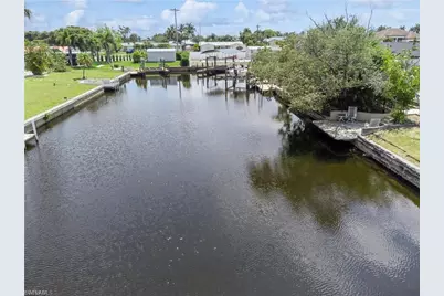 1453 Venetian Ct, Cape Coral, FL 33904 - Photo 6