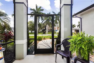 2510 SE 23rd Pl, Cape Coral, FL 33904 - Photo 4