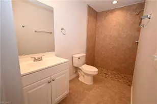 613 SE 14th St, Cape Coral, FL 33990 - Photo 6
