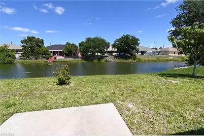 613 SE 14th St, Cape Coral, FL 33990 - Photo 10