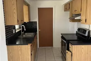 2571 Parkway St, Fort Myers, FL 33901 - Photo 2