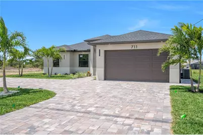 711 Gleason Pkwy, Cape Coral, FL 33914 - Photo 4