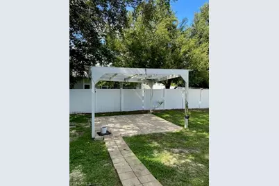 1626 NE 35th Ter, Cape Coral, FL 33909 - Photo 4