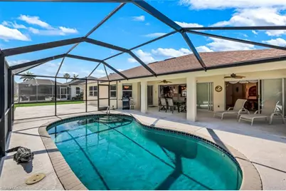 2725 SW 46th Ter, Cape Coral, FL 33914 - Photo 2