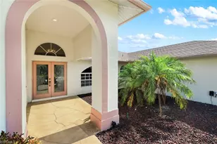 2725 SW 46th Terrace, Cape Coral, FL 33914 - Photo 4