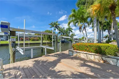 1412 Windsor Ct, Cape Coral, FL 33904 - Photo 30