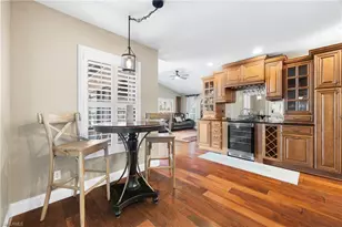 1412 Windsor Ct, Cape Coral, FL 33904 - Photo 10