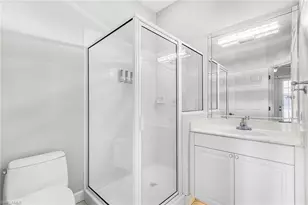26891 Wyndhurst Ct, Bonita Springs, FL 34134 - Photo 26