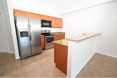 704 SE 6th Ter, Cape Coral, FL 33990 - Photo 2