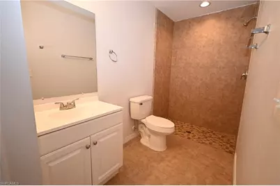 704 SE 6th Ter, Cape Coral, FL 33990 - Photo 6