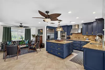 3810 SE 1st Pl, Cape Coral, FL 33904 - Photo 6