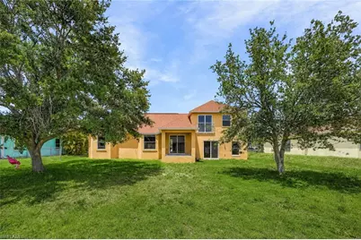 120 SE 4th Ter, Cape Coral, FL 33990 - Photo 18