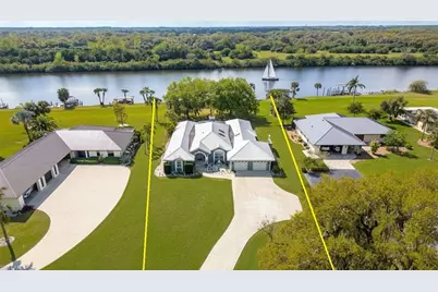 1261 Riverbend Dr, Labelle, FL 33935 - Photo 24