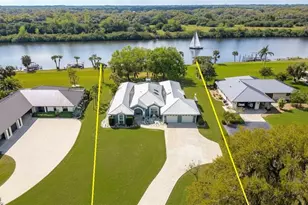 1261 Riverbend Dr, Labelle, FL 33935 - Photo 24