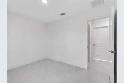 814 Milano Ave S, Lehigh Acres, FL 33974 - Photo 10