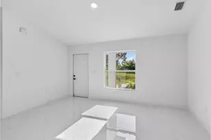 814 Milano Ave S, Lehigh Acres, FL 33974 - Photo 36