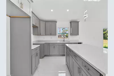 814 Milano Ave S, Lehigh Acres, FL 33974 - Photo 8