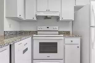 2141 SE 15th Pl, Cape Coral, FL 33990 - Photo 8