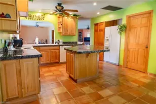 4240 Riverview Rd, Fort Myers, FL 33905 - Photo 12