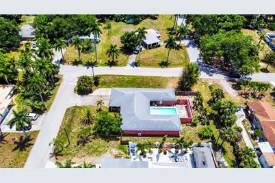 4240 Riverview Rd, Fort Myers, FL 33905 - Photo 4