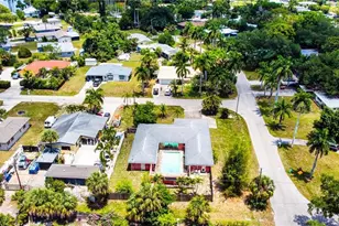 4240 Riverview Rd, Fort Myers, FL 33905 - Photo 2