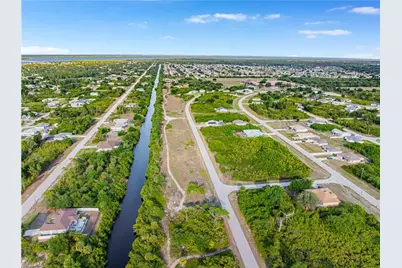 12944 Xavier Ave, Port Charlotte, FL 33981 - Photo 8