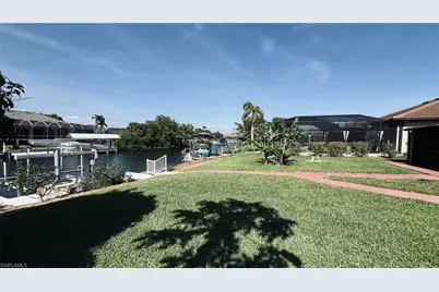 145 SE 32nd St, Cape Coral, FL 33904 - Photo 30