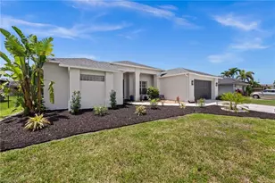 1820 SW 29th Terrace, Cape Coral, FL 33914 - Photo 2