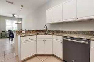 10015 Sky View Way, Fort Myers, FL 33913 - Photo 14