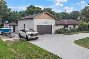 202 Ridgewood Ave, Clewiston, FL 33440 - Photo 2