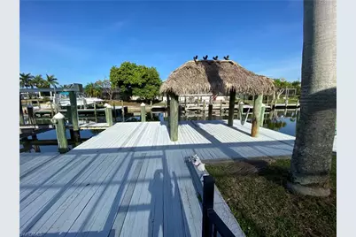5156 Sunnybrook Ct, Cape Coral, FL 33904 - Photo 4