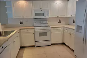 603 McGregor Park Cir, Fort Myers, FL 33908 - Photo 8