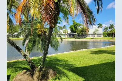 603 McGregor Park Cir, Fort Myers, FL 33908 - Photo 4
